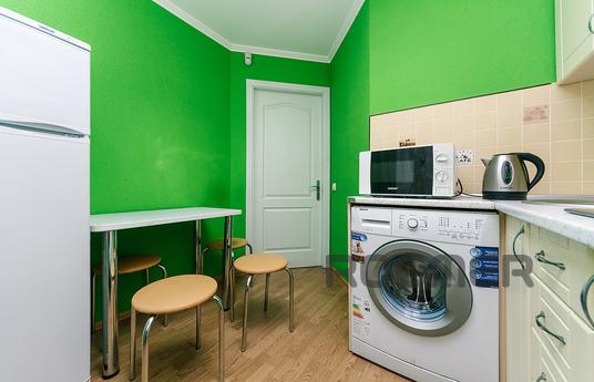 Cheap 1 bedroom apartment Darnitsa, Kyiv - apartment by the day