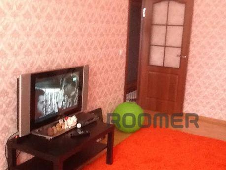 по годинах, подобово 2 к кв Байзакова 23, Алмати - квартира подобово