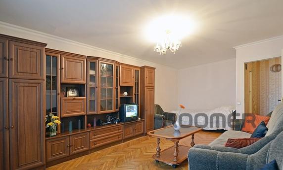 The apartment is in the center, Moscow - apartment by the day