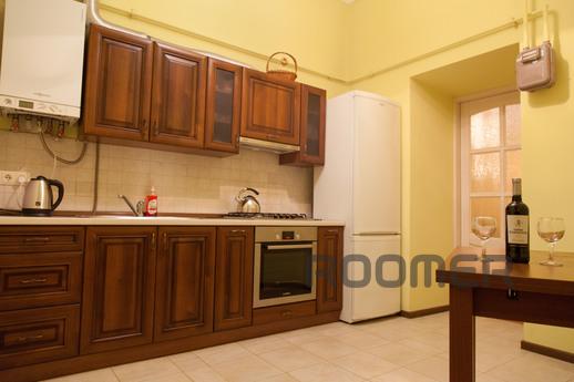 VIP One-bedroom apartment in the center, Lviv - apartment by the day