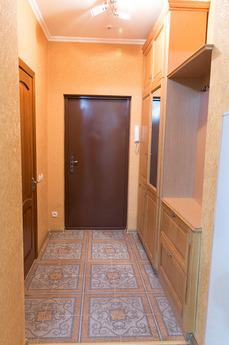 The apartment is in a luxury house, Almaty - apartment by the day