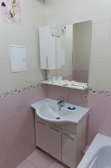 The apartment is in a luxury house, Almaty - apartment by the day