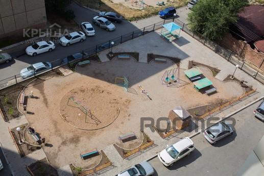 Огромная квартира с супер видом из окна, Алматы - квартира посуточно