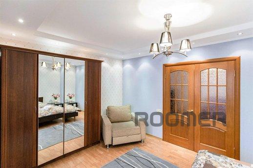3-х кімнатна квартира, Достик 117В, Алмати - квартира подобово
