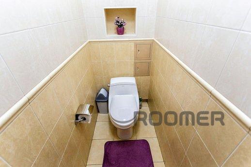 3-х кімнатна квартира, Достик 117В, Алмати - квартира подобово