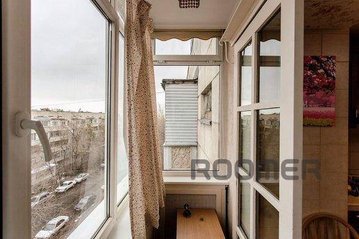 3-х кімнатна квартира, Достик 117В, Алмати - квартира подобово