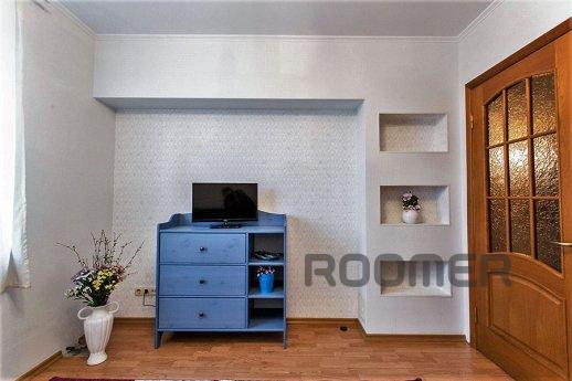 3-х кімнатна квартира, Достик 117В, Алмати - квартира подобово