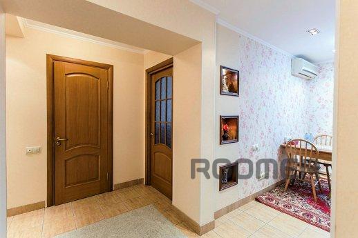 3-х кімнатна квартира, Достик 117В, Алмати - квартира подобово