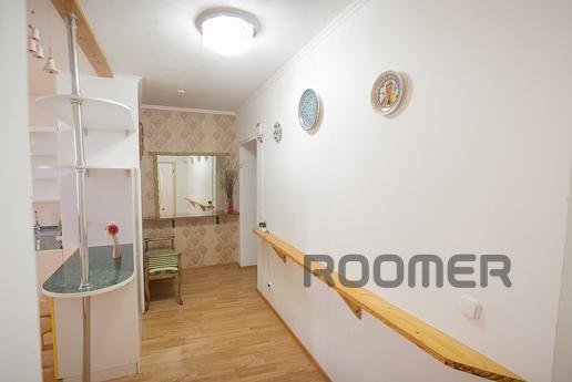 2 bedroom, Rozybakiev 289/1 (77), Алмати - квартира подобово