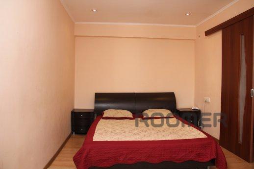 Stylish apartment in the city center, Karaganda - apartment by the day
