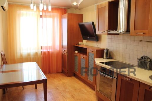 Трехкомнатная квартир в центре, Тюмень - квартира посуточно