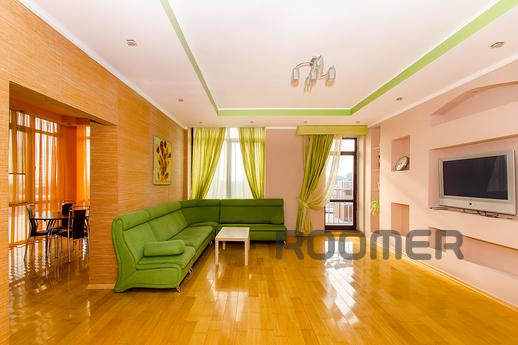 Apartment with good views of the Kremlin, Kazan - apartment by the day