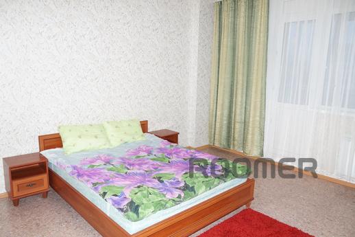 1-bedroom apartment opposite the Planet, Krasnoyarsk - apartment by the day