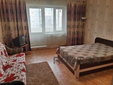 Net kvartira.V large apartment has everything you need for a
