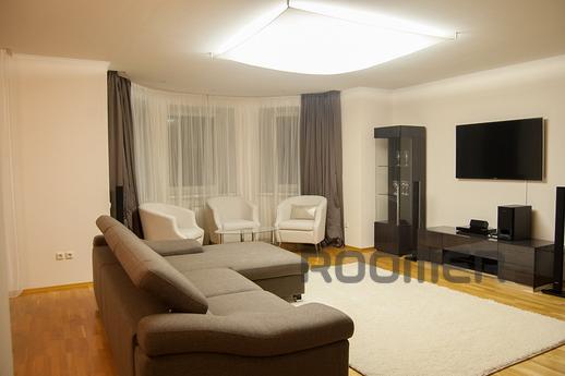 LUXURY euro renovation, there are !!! NEW HOUSE!!! Ul.Soborn