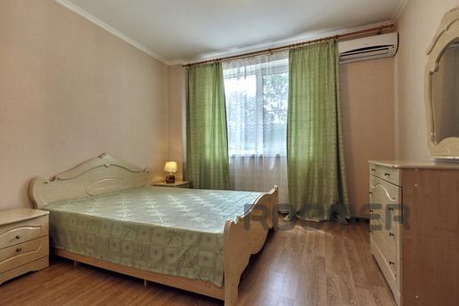 Квартира в доме бизнес-класса! 
По часам не сдается.
В этой 