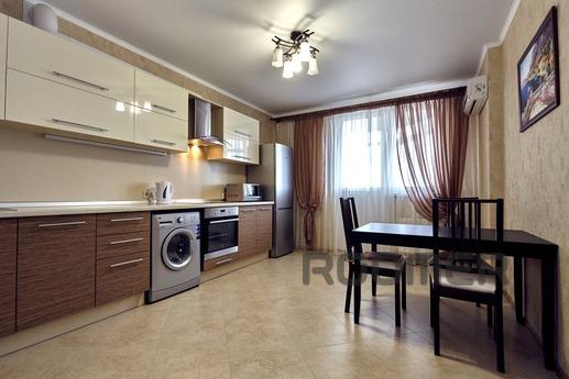 Cozy 2 bedroom apartment, Krasnodar - apartment by the day