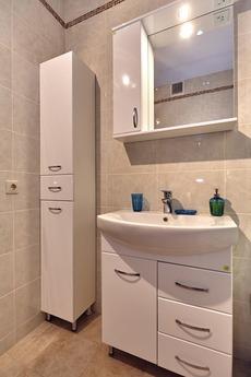 Cozy 2 bedroom apartment, Krasnodar - apartment by the day