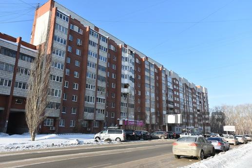 Трехкомнатная квартира рядом КРК Уралец, Екатеринбург - квартира посуточно