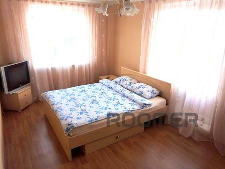 2 bedroom apartment (pr-t Lenina 126) in excellent condition