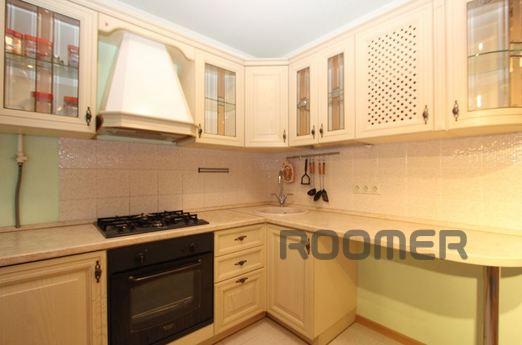 The apartment is in the heart of the cit, Krasnodar - apartment by the day