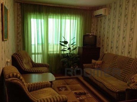 Rent an apartment near the Kuibyshev market. The apartment h