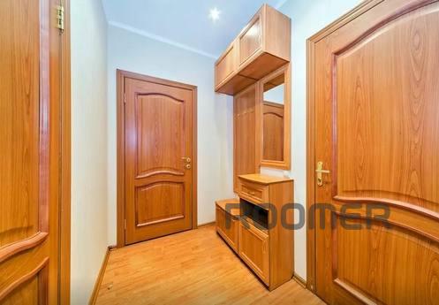 Luxury apartments in the metro, Saint Petersburg - apartment by the day