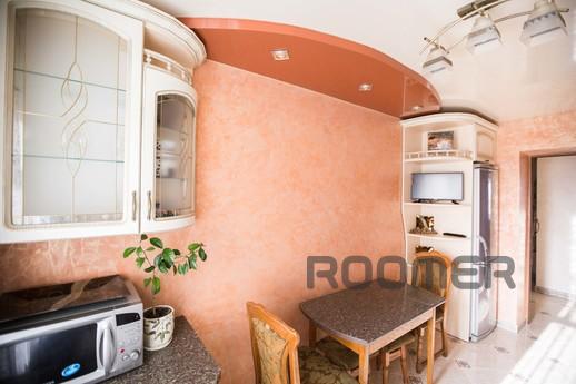 VIP near center!, Lviv - apartment by the day