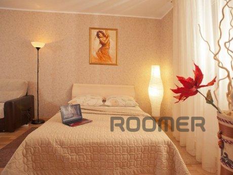 Rent 1st apartment on the day, night and, Yekaterinburg - apartment by the day