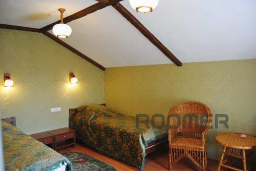 Comfortable, stylish, cozy 2-bedroom apartment with all amen