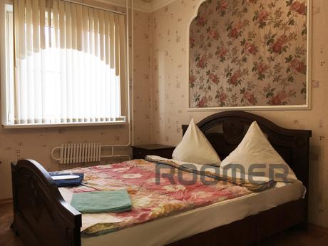 Two-bedroom fully equipped apartment, located close to the t