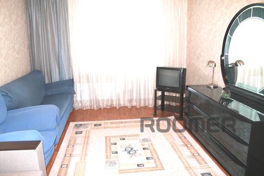 Теплая, уютная и просторная квартира. Очень удачное располож