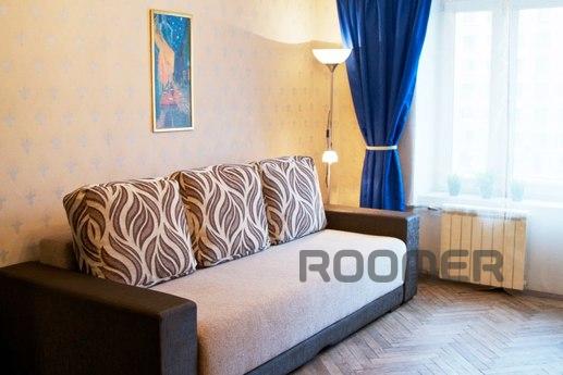 Rent a cozy one-bedroom apartment 100 meters from the Moscow