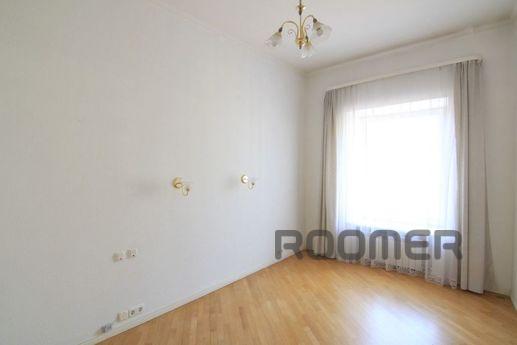 Exclusive species apartment, Saint Petersburg - apartment by the day