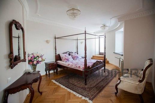 Luxurious 1-BR apartment for rent, Перм - квартира подобово