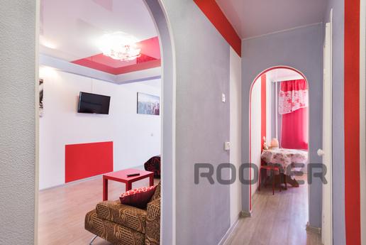 Marin Dom na Sheynkmana 45, Yekaterinburg - apartment by the day
