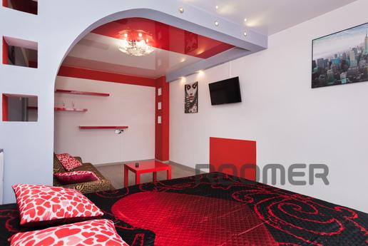 Marin Dom na Sheynkmana 45, Yekaterinburg - apartment by the day