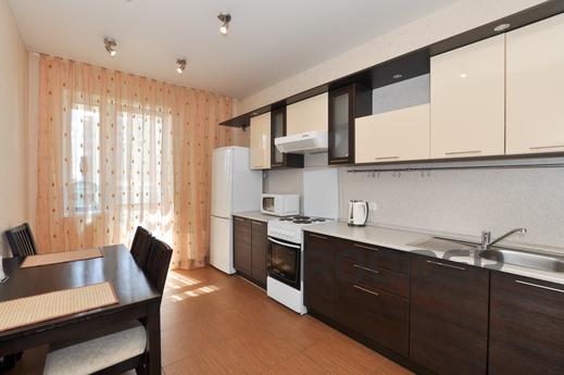 Marin Dom na Bazhova 68, Єкатеринбург - квартира подобово