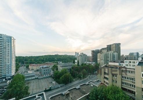Квартира рівня люкс в центрі Києва, Київ - квартира подобово