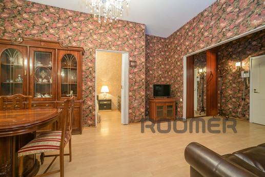 ROUND THE CLOCK! 24 HOURS! The apartment is perfect cleanlin