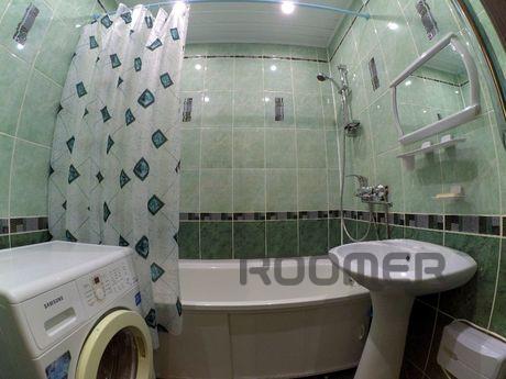 3 bedroom apartment with a repair, Kazan - apartment by the day