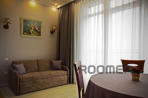 Its new apartment with sea views, Odessa - apartment by the day