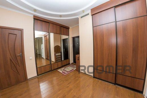 Luxury spacious apartment, Astana - apartment by the day