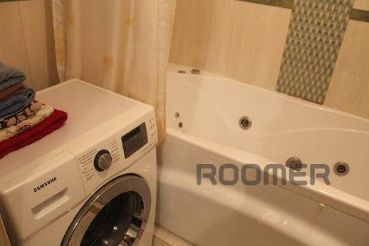 Шикарная 4-комн квартира в самом центре, Волгоград - квартира посуточно