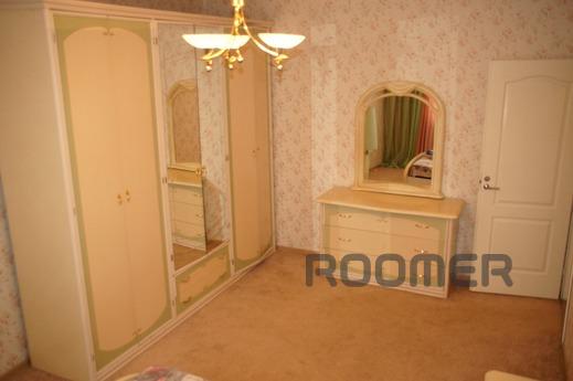 Шикарная 3-комнатна в самом центре !, Волгоград - квартира посуточно