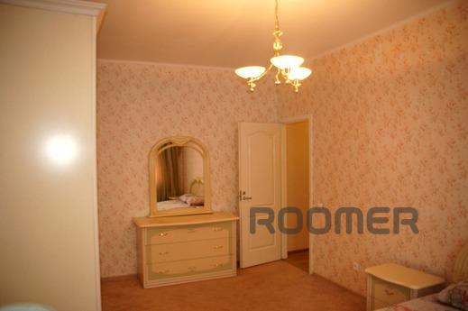 Шикарная 3-комнатна в самом центре !, Волгоград - квартира посуточно