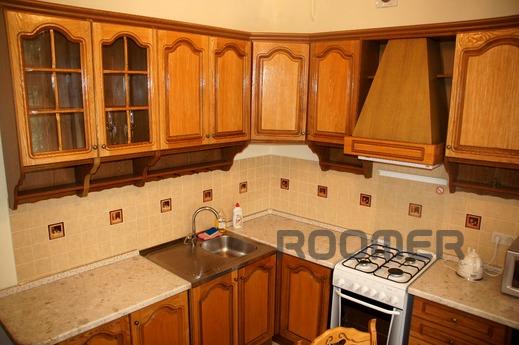 Шикарная 3-комнатна в самом центре !, Волгоград - квартира посуточно