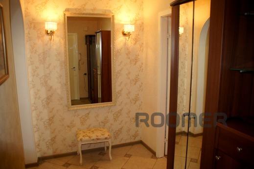 Шикарная 3-комнатна в самом центре !, Волгоград - квартира посуточно