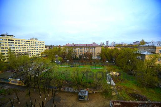 Nice 1 bedroom apartment in the center, Волгоград - квартира подобово