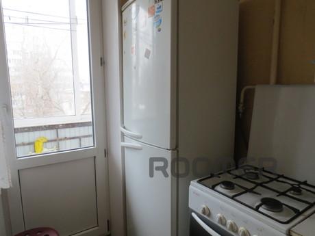 Bright and warm 2-bedroom apartment, Moscow - apartment by the day